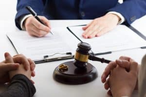 What Happens During an Initial Consultation with a Fulton Divorce Lawyer?
